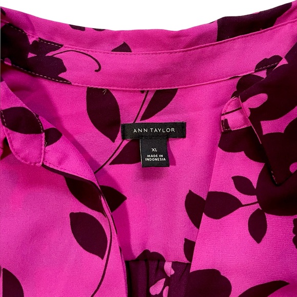 Ann Taylor Women’s XL Pink Floral Button Front Blouse Long Sleeve Collared Top - Picture 2 of 4
